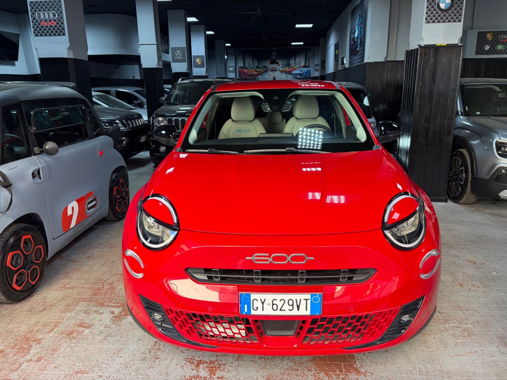 Fiat 600 Hybrid 110 CV DCT MHEV La Prima