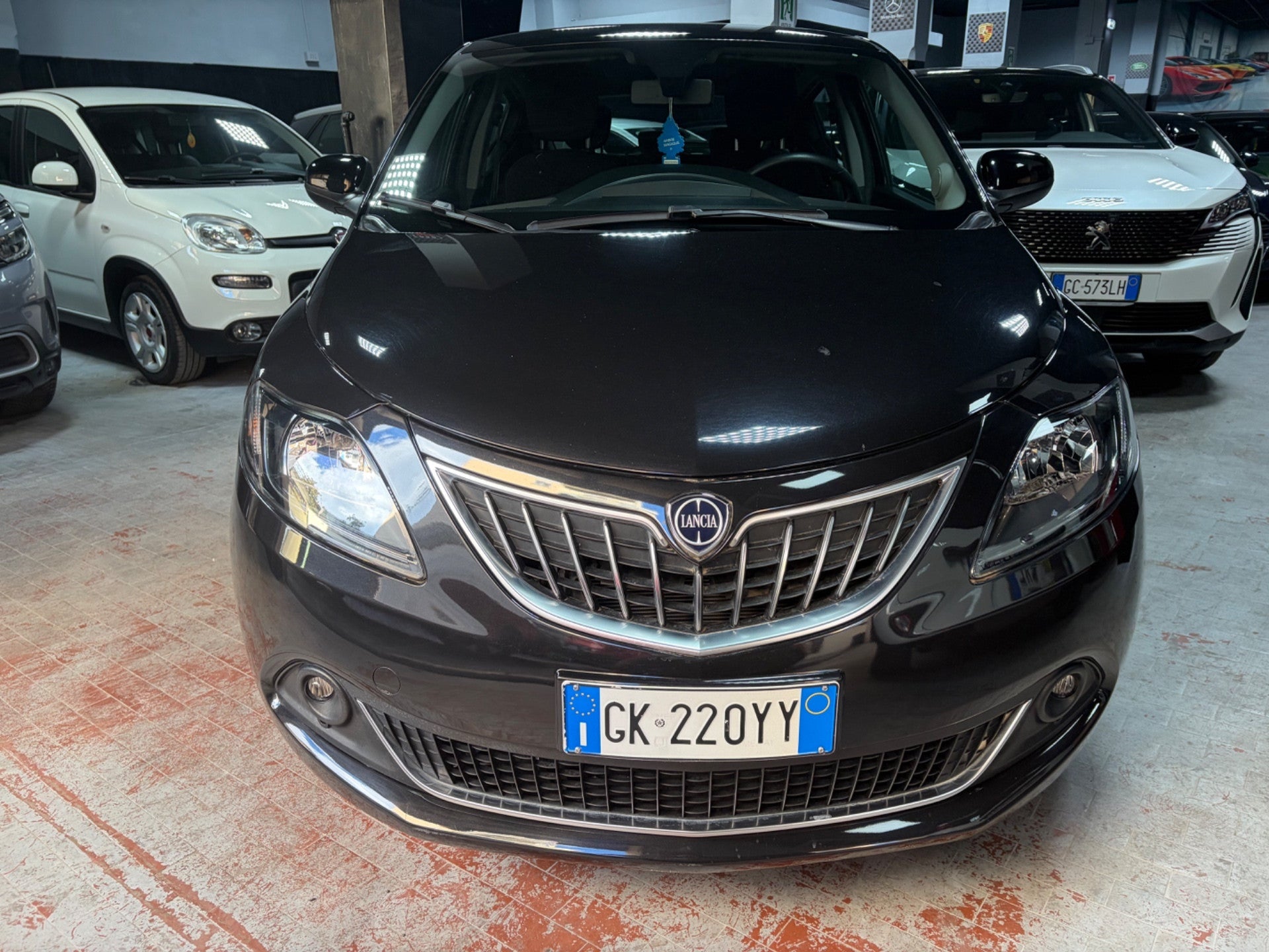 Lancia Ypsilon 1.0 FireFly 5 porte S&S Hybrid Gold