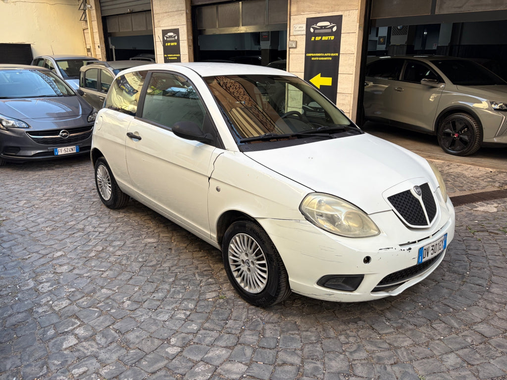 Lancia Ypsilon 1.2 Oro