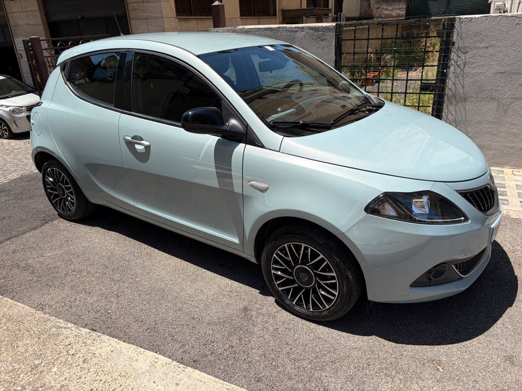 Lancia Ypsilon 1.0 FireFly 5 porte S&S Hybrid Gold Plus