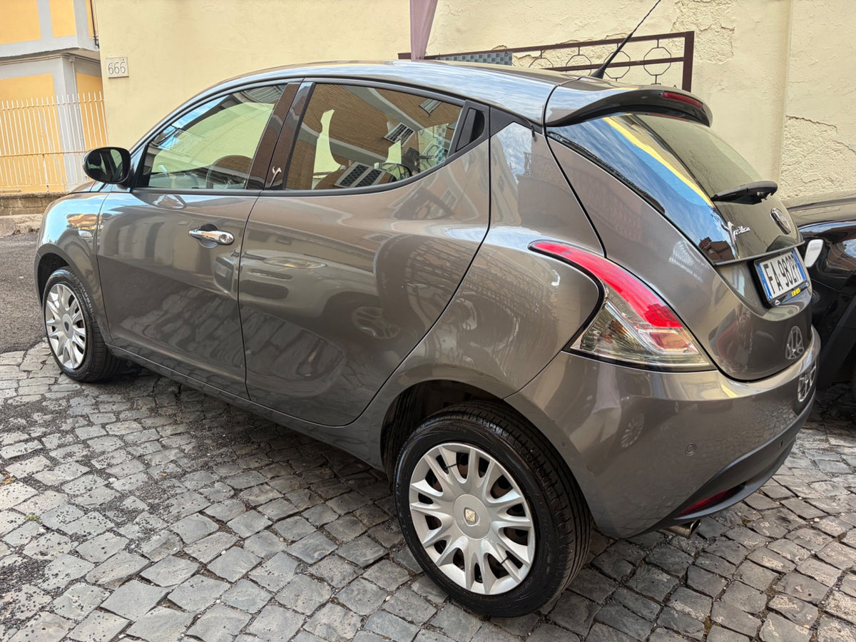Lancia Ypsilon 1.3 MJT 16V 95 CV 5 porte S&S Elle