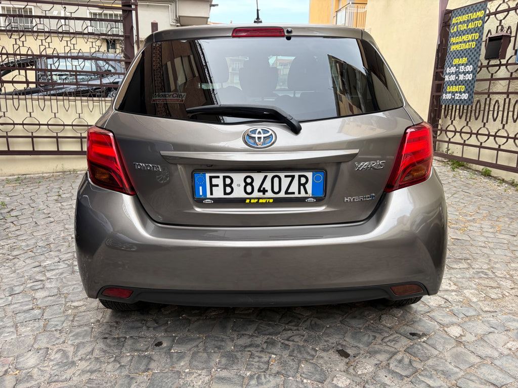 Toyota Yaris HYBRID CON TETTO PANORAMICO E CAMBIO AUTOMATICO