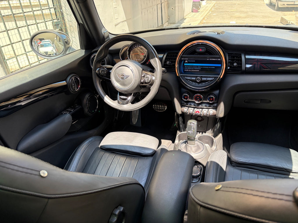 Mini 2.0 Cooper S allestimento john works