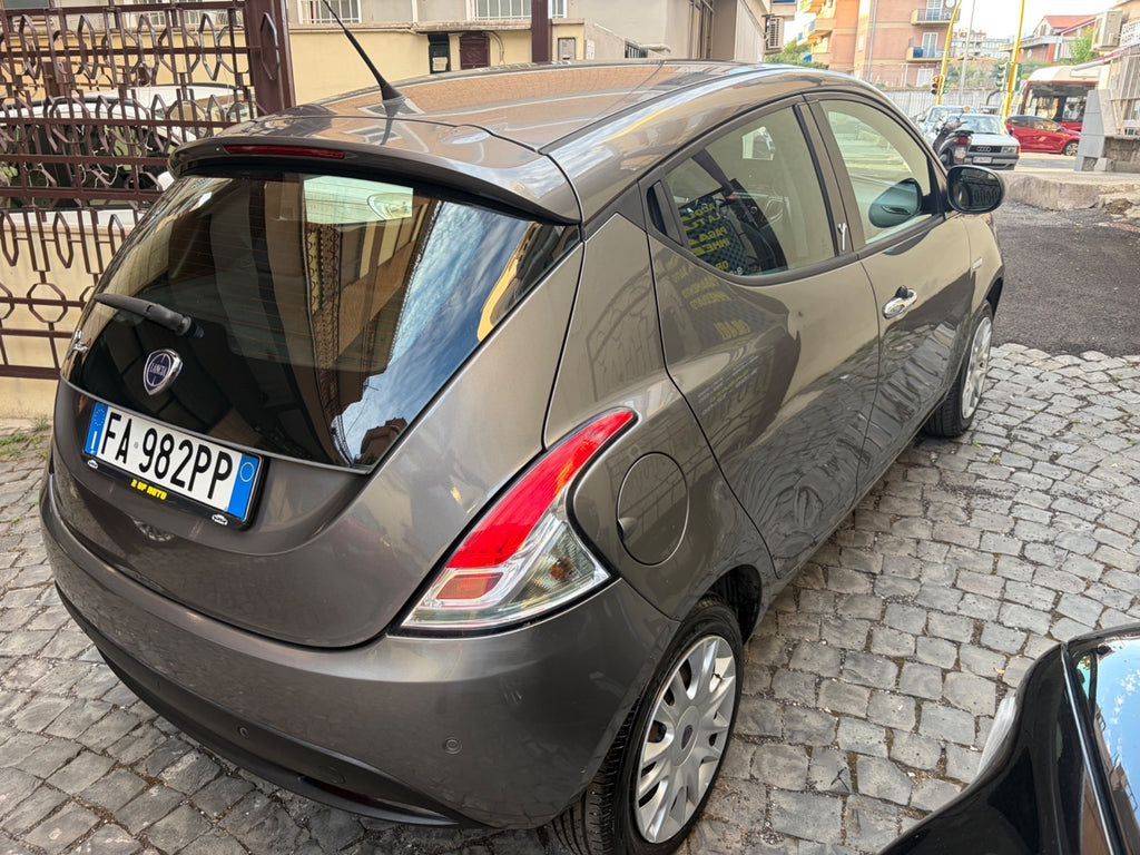 Lancia Ypsilon 1.3 MJT 16V 95 CV 5 porte S&S Elle