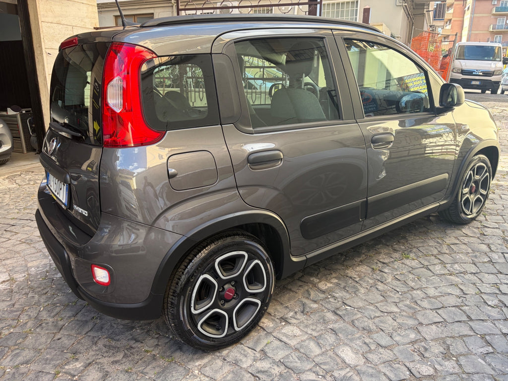 Fiat Panda 1.0 FireFly S&S Hybrid Red