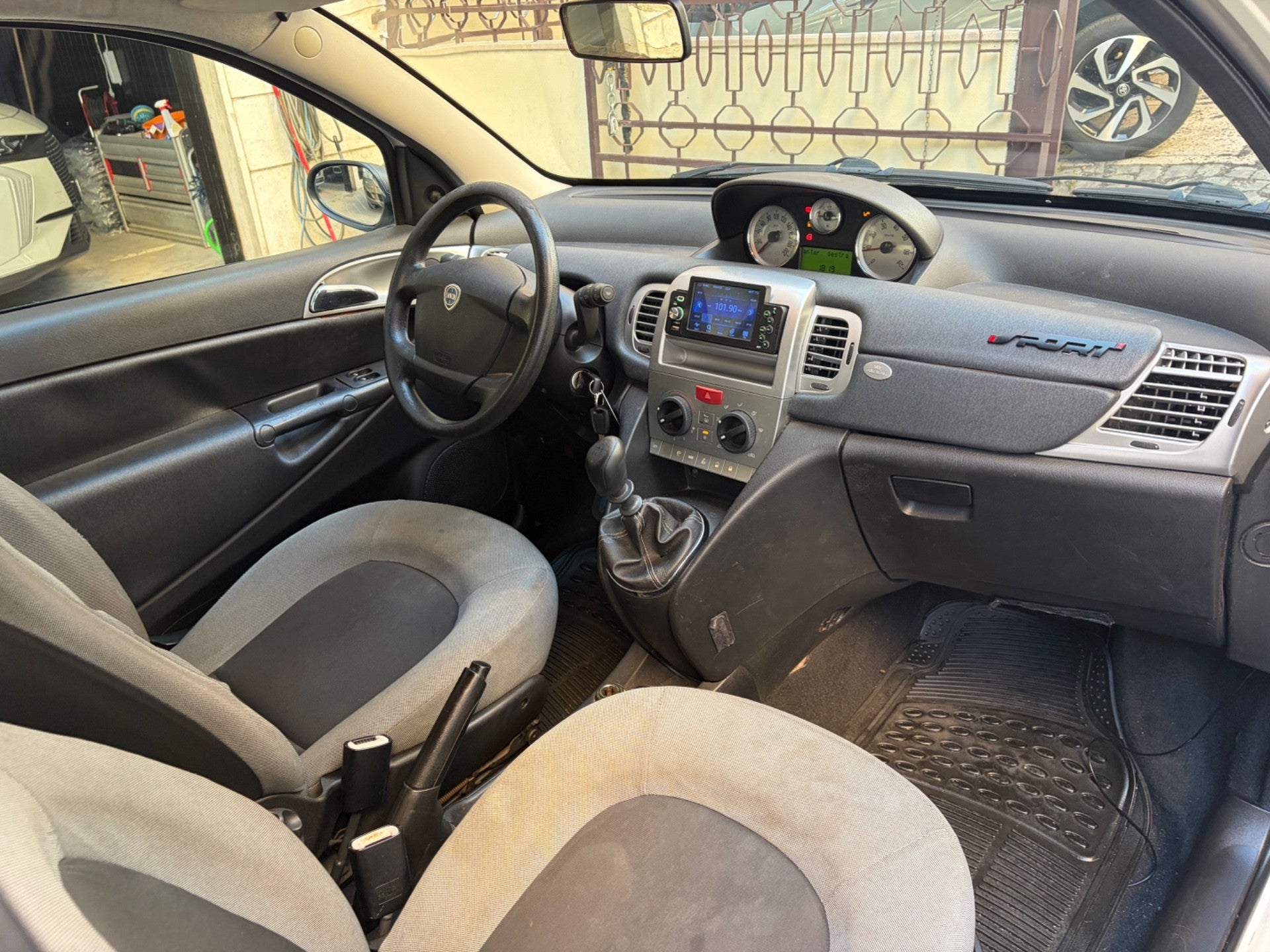 Lancia Ypsilon 1.2 Oro
