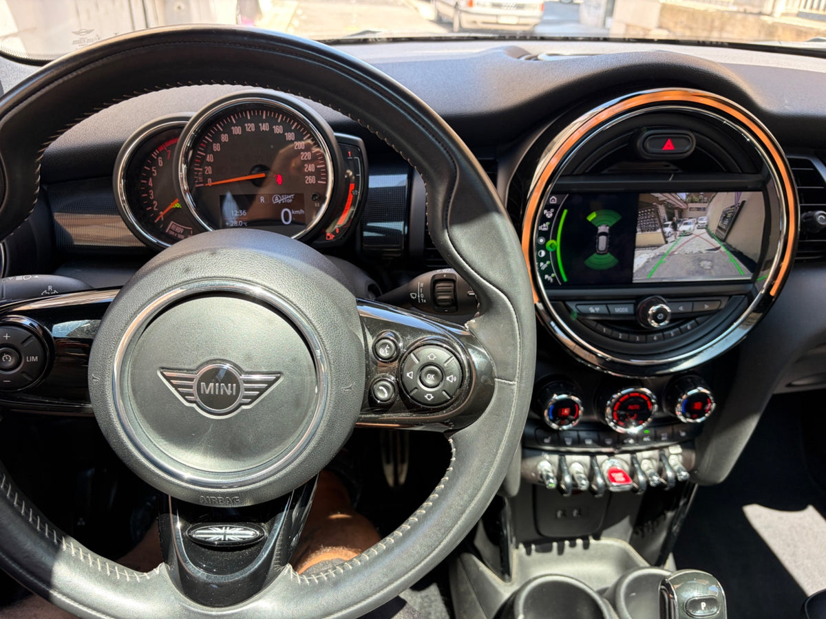 Mini 2.0 Cooper S allestimento john works