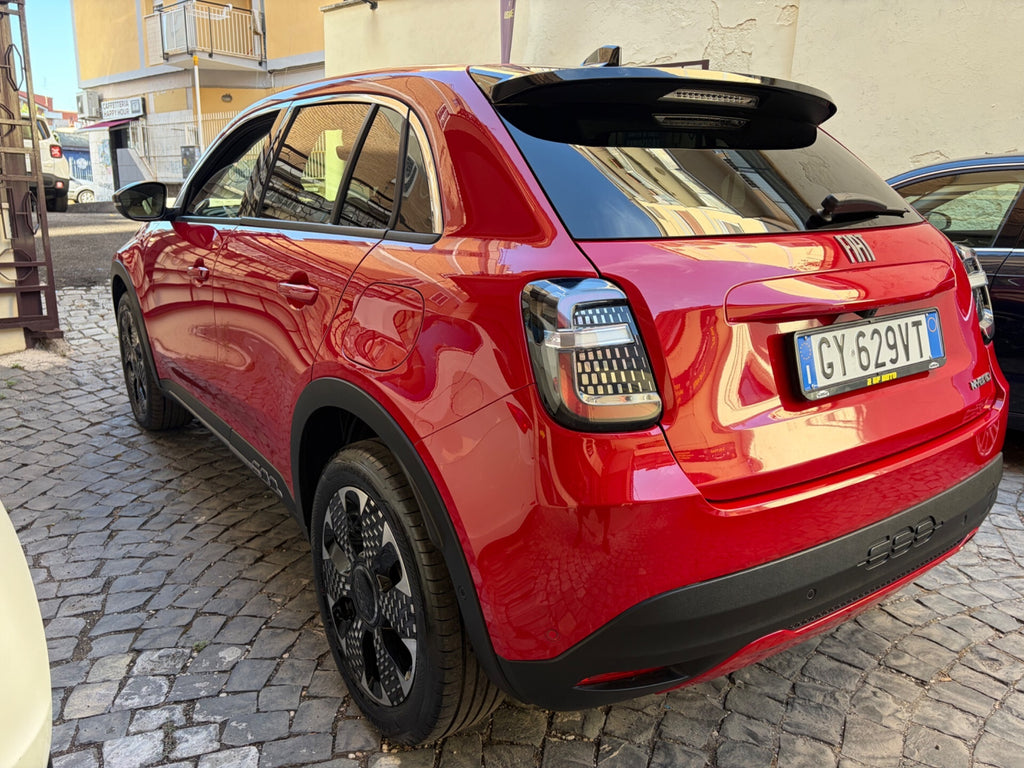 Fiat 600 Hybrid 110 CV DCT MHEV La Prima