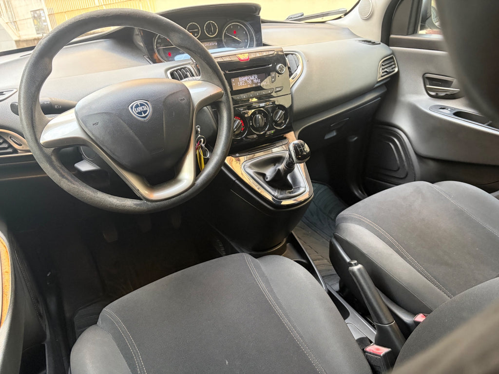 Lancia Ypsilon 1.3 MJT 16V 95 CV 5 porte S&S Elle