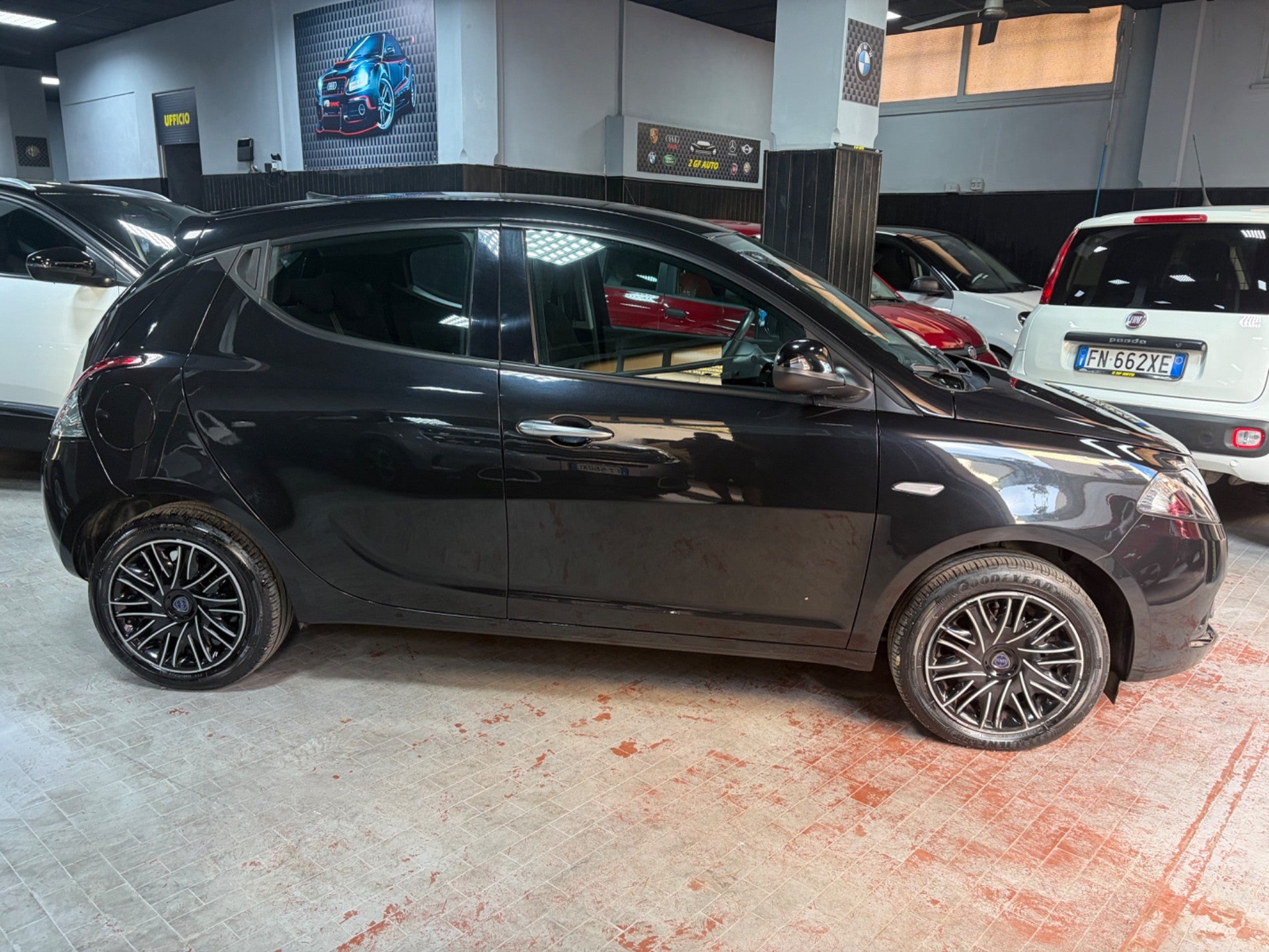Lancia Ypsilon 1.0 FireFly 5 porte S&S Hybrid Gold