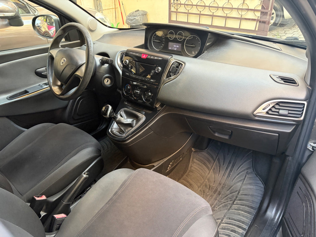 Lancia Ypsilon 1.3 MJT 16V 95 CV 5 porte S&S Elle