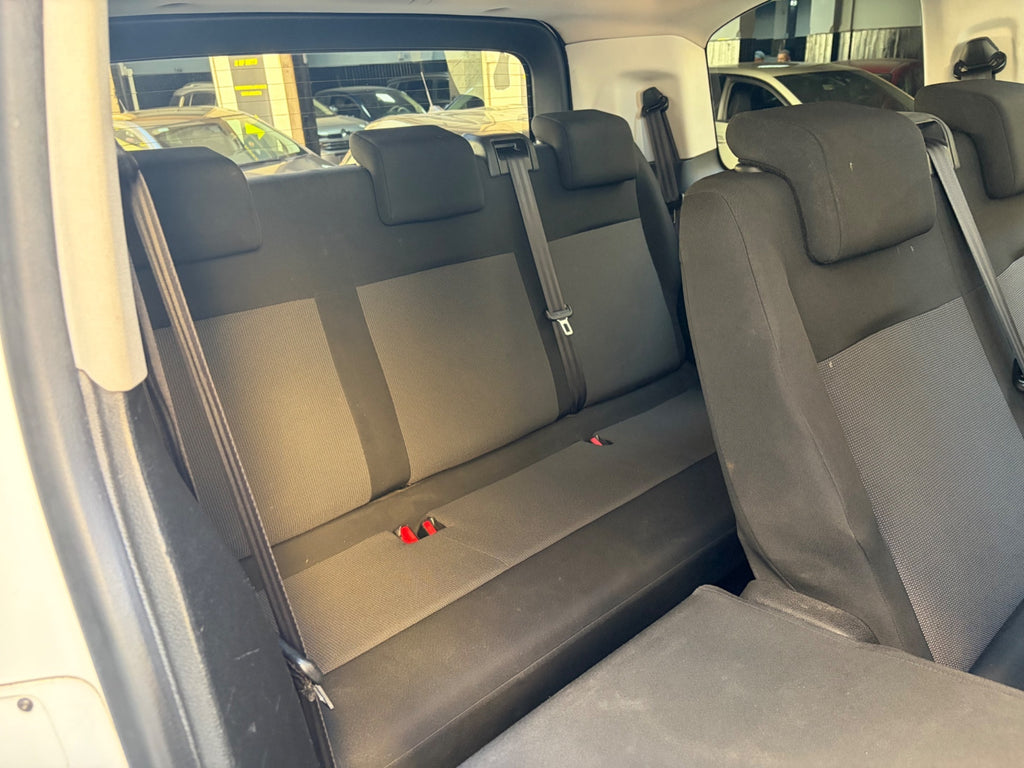 Peugeot Traveller BlueHDi 120 S&S Compact Business