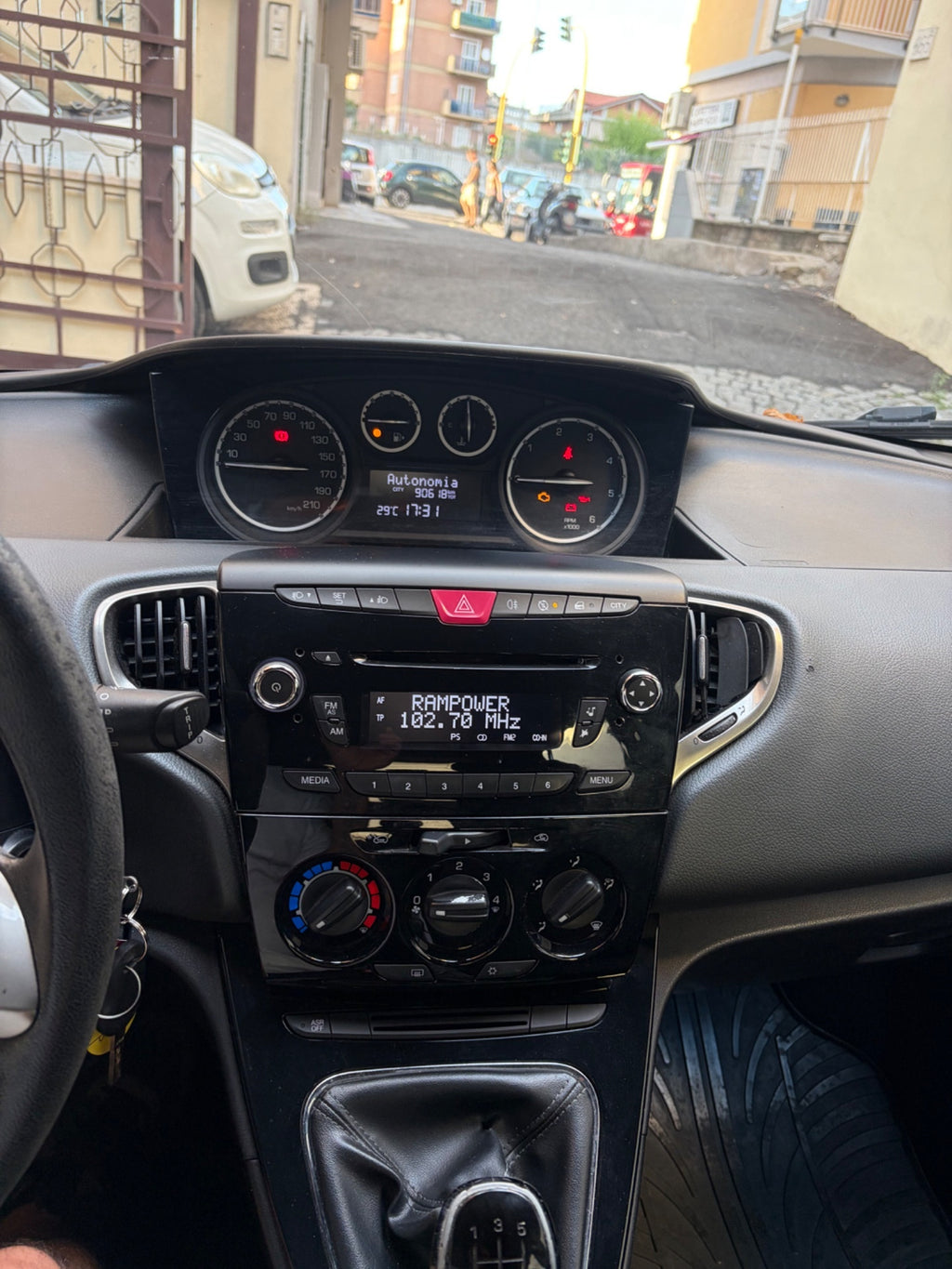 Lancia Ypsilon 1.3 MJT 16V 95 CV 5 porte S&S Elle