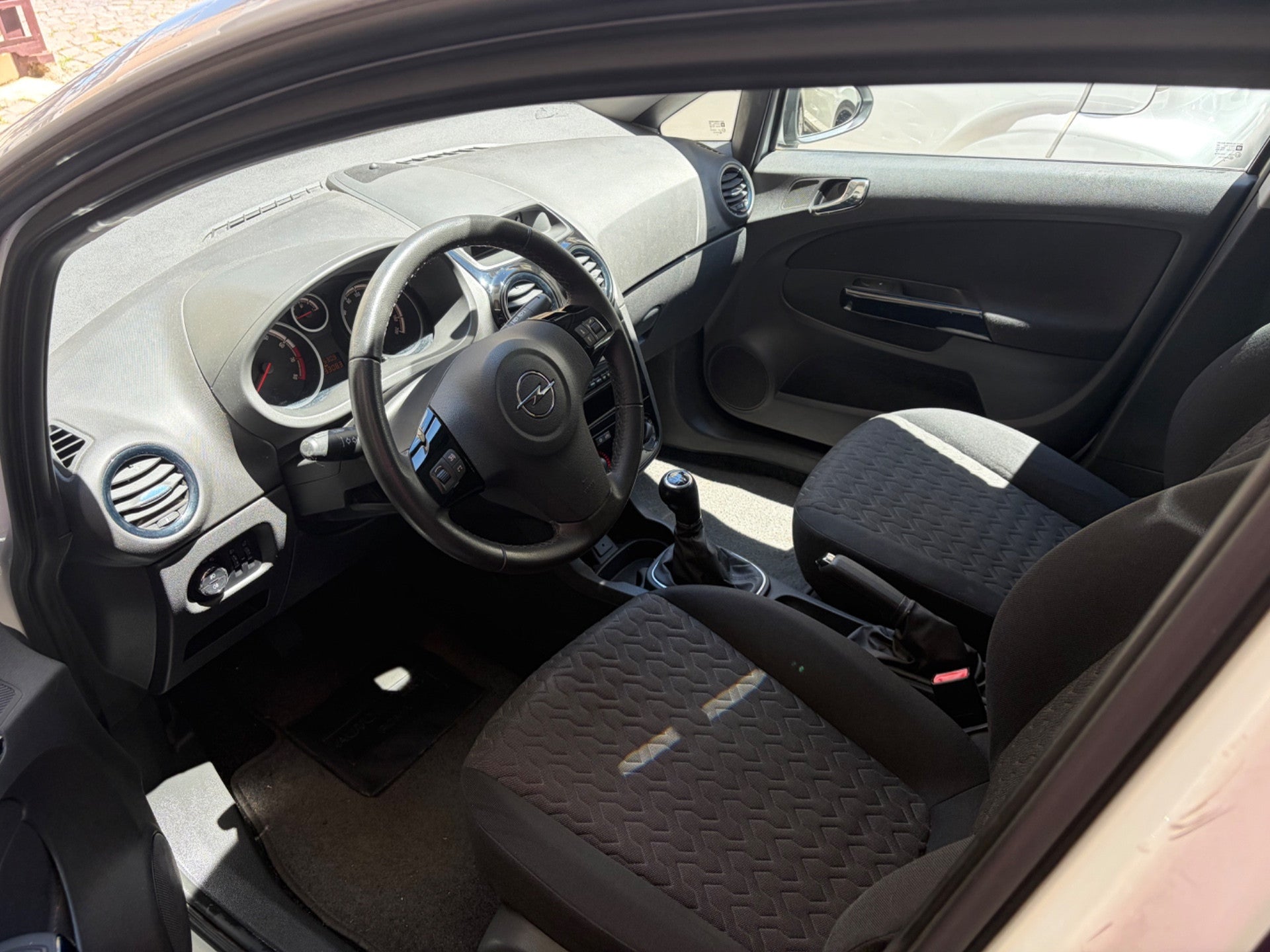 Opel Corsa 1.2 5 porte Edition