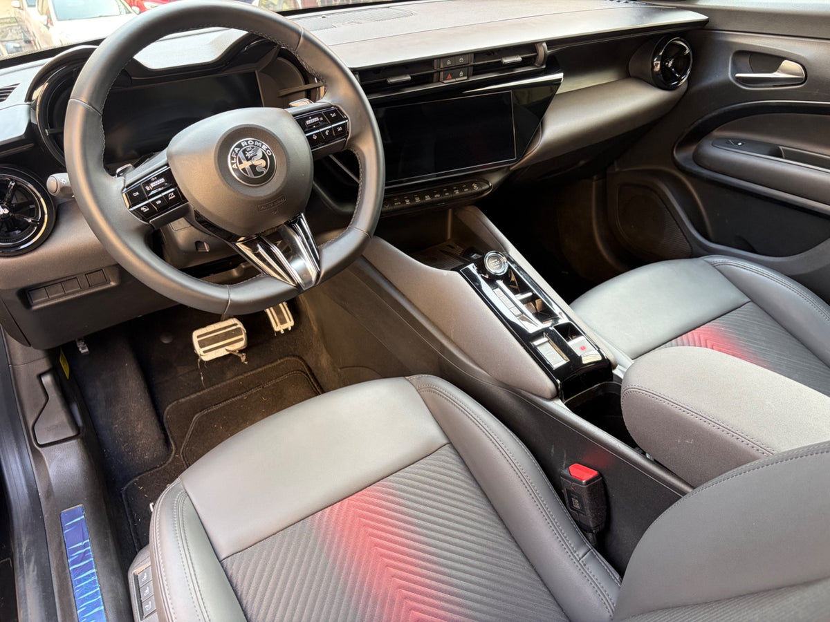 Alfa Romeo Junior 1.2 145 CV Hybrid eDCT6 Speciale