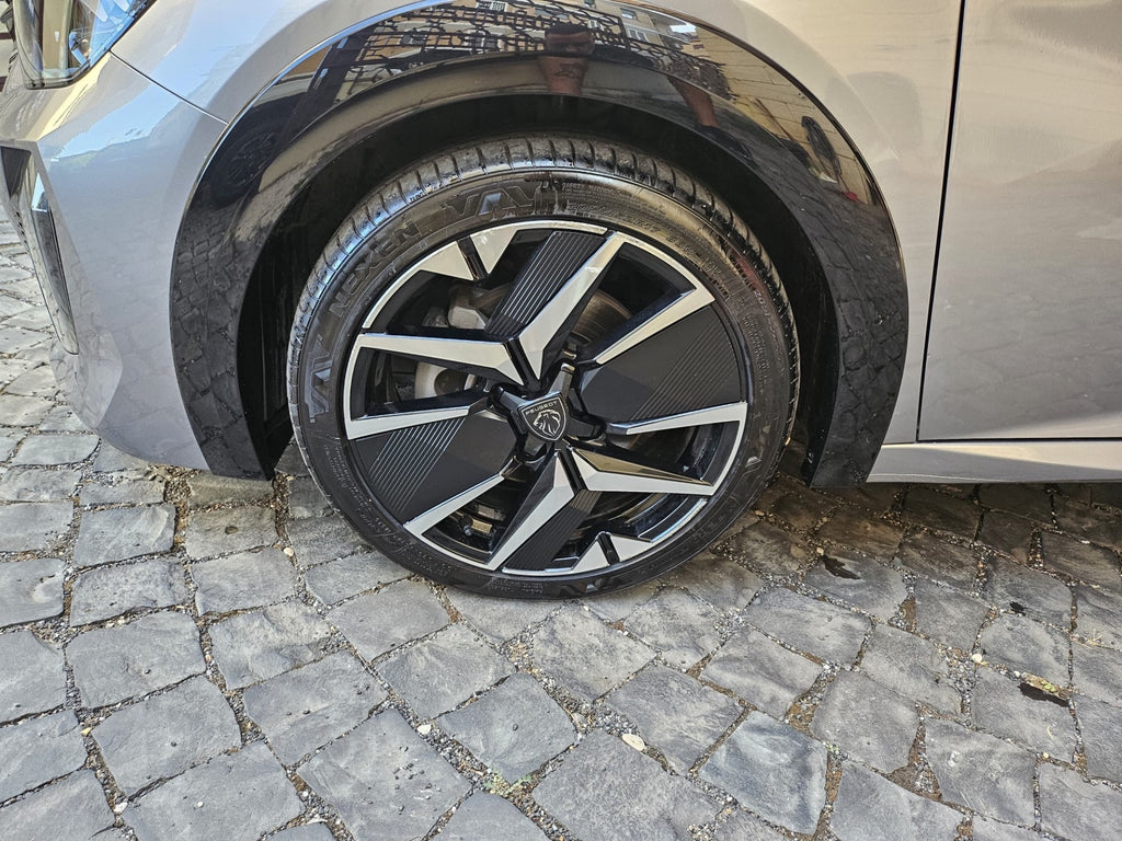 Peugeot 208 Hybrid 145 e-DCS6 GT
