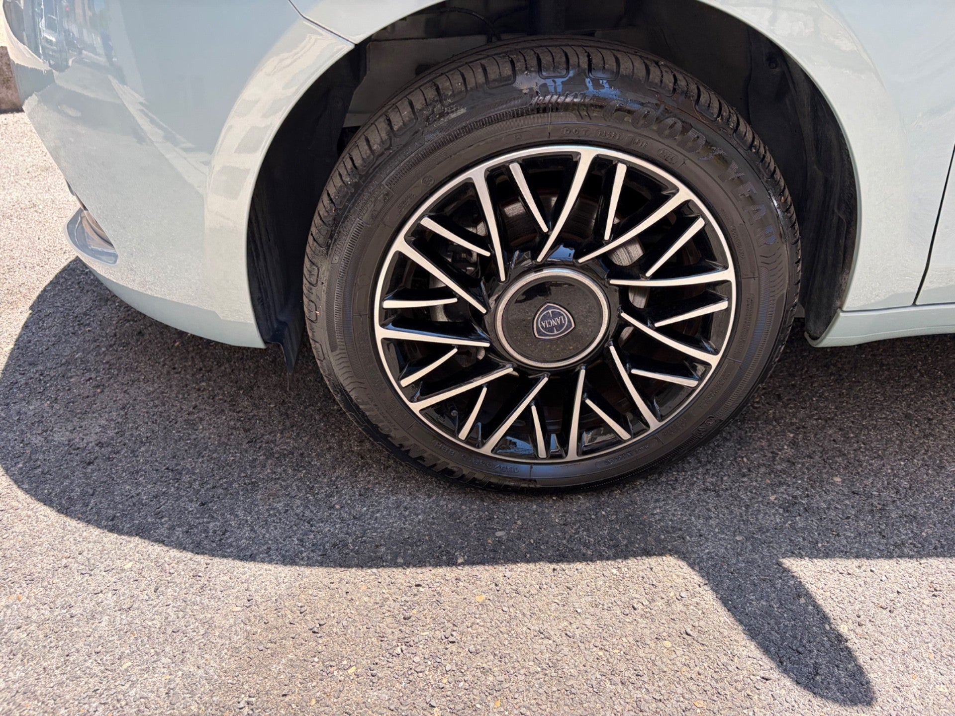 Lancia Ypsilon 1.0 FireFly 5 porte S&S Hybrid Gold Plus