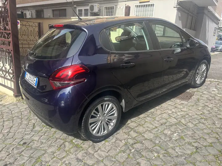 Peugeot 208 I 2015 5p 1.6 bluehdi Allure 75cv