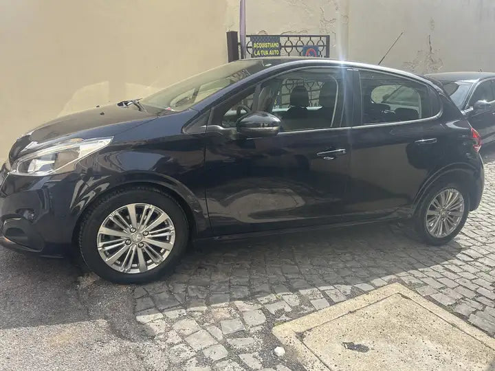 Peugeot 208 I 2015 5p 1.6 bluehdi Allure 75cv