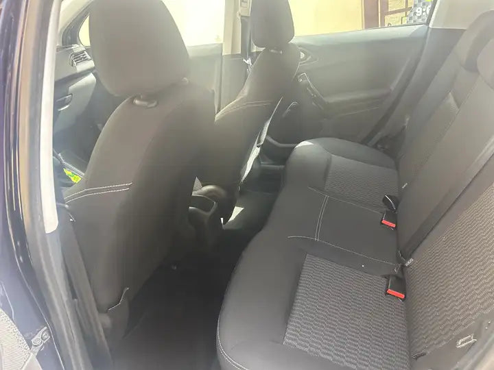 Peugeot 208 I 2015 5p 1.6 bluehdi Allure 75cv