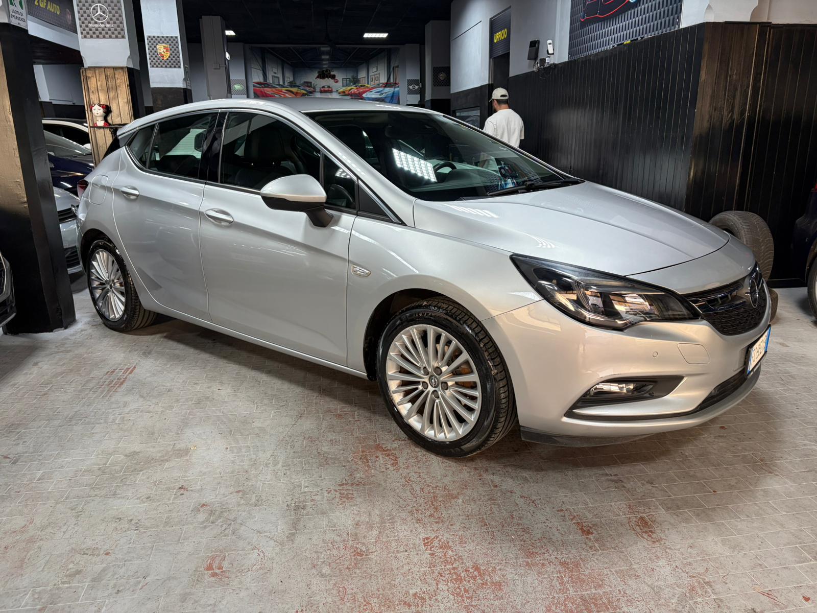 Opel Astra 1.4 Turbo 150CV Start&Stop aut. 5 porte Innovation
