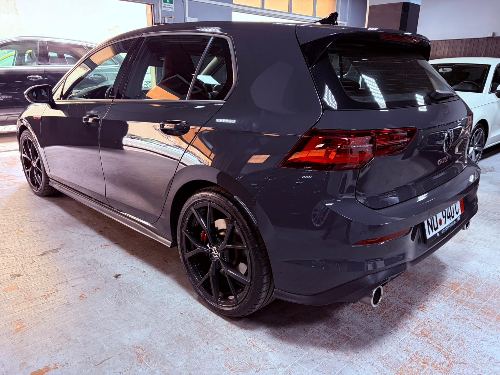 Volkswagen Golf GTI 2.0 TSI DSG